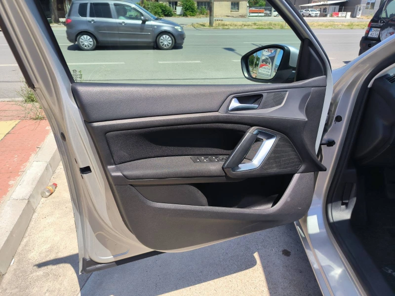 Peugeot 308 1.6d-Euro-6B-100k.s.-150.000km, снимка 12 - Автомобили и джипове - 50776902