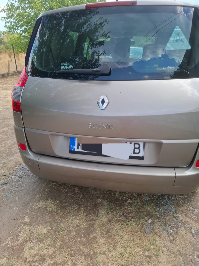 Renault Scenic 1.5 DCI, снимка 3 - Автомобили и джипове - 51229351