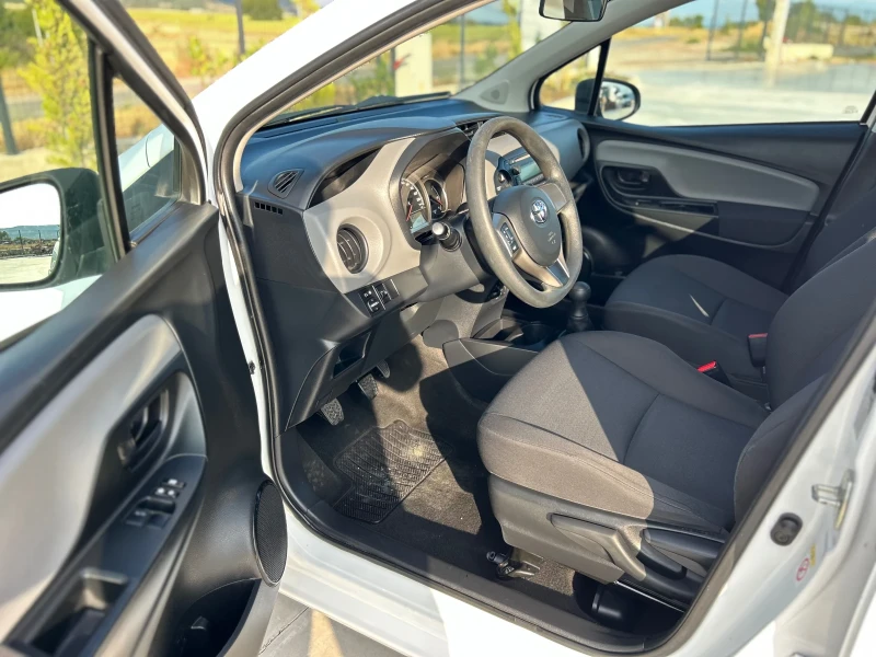 Toyota Yaris 1.0vvt-iевро6 78000км, снимка 10 - Автомобили и джипове - 51249437