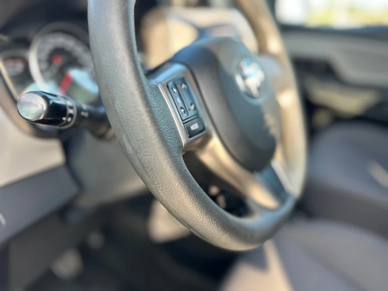 Toyota Yaris 1.0vvt-iевро6 78000км, снимка 11 - Автомобили и джипове - 51249437