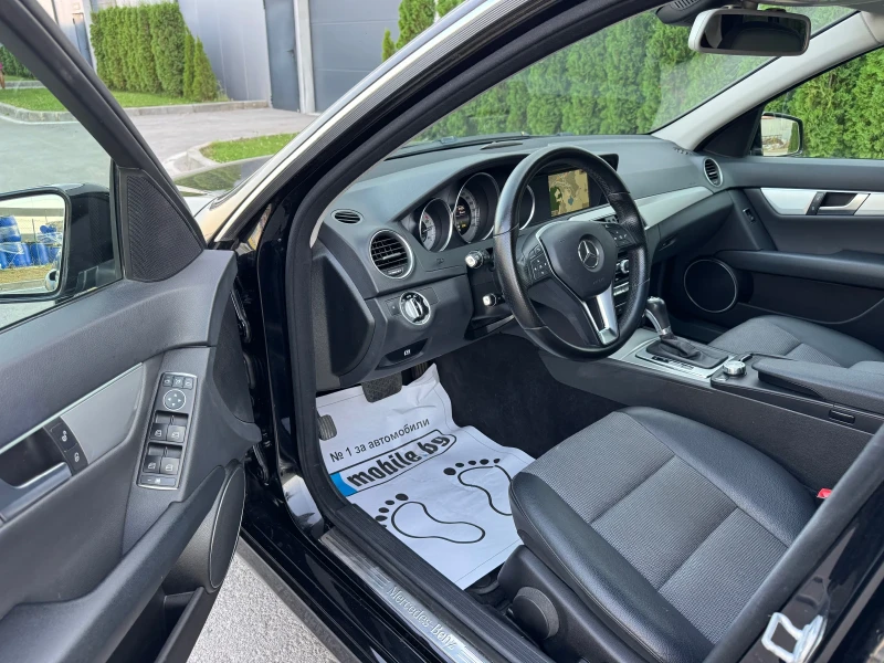 Mercedes-Benz C 250 CDI 4Matic* AMG* 7G-Tronic* ШВЕЙЦАРИЯ!!!, снимка 9 - Автомобили и джипове - 51676280