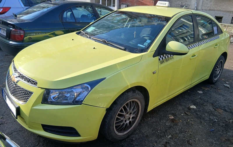 Chevrolet Cruze 1.6 Газ/Бензин, снимка 3 - Автомобили и джипове - 52586461