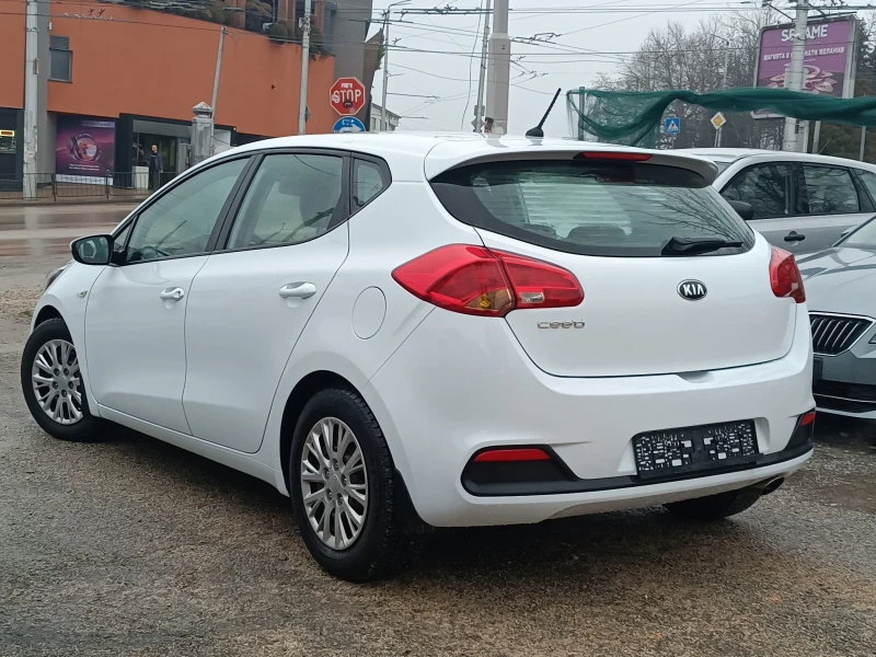 Kia Ceed 1.4/Клима/ Нови гуми Зимни Гуми/ Топ, снимка 5 - Автомобили и джипове - 53486406