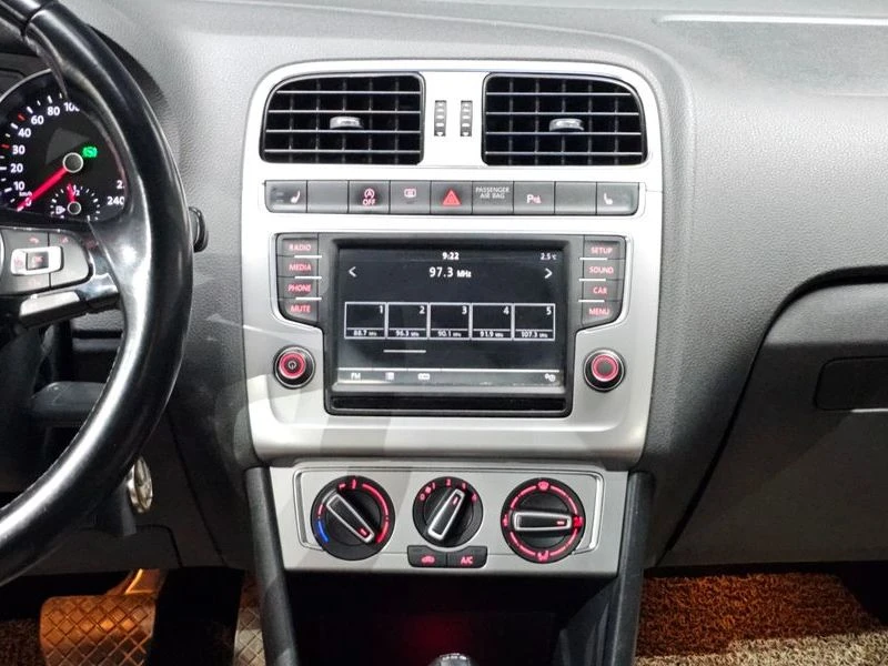 VW Polo 1.4 TDI R-Line| 90�.�. | Mobile.bg � ����������� 14