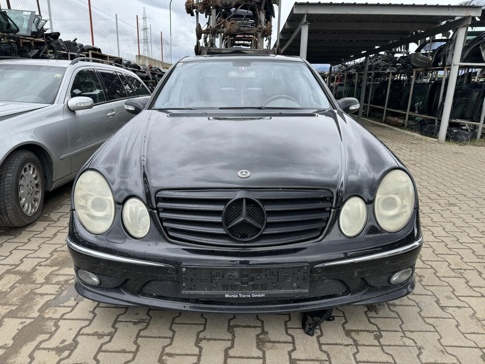 Mercedes-Benz E 270 2.7, снимка 1