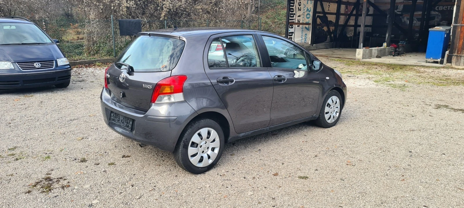 Toyota Yaris Facelift 1.3 бензин 6 скорости 101 коня - изображение 4