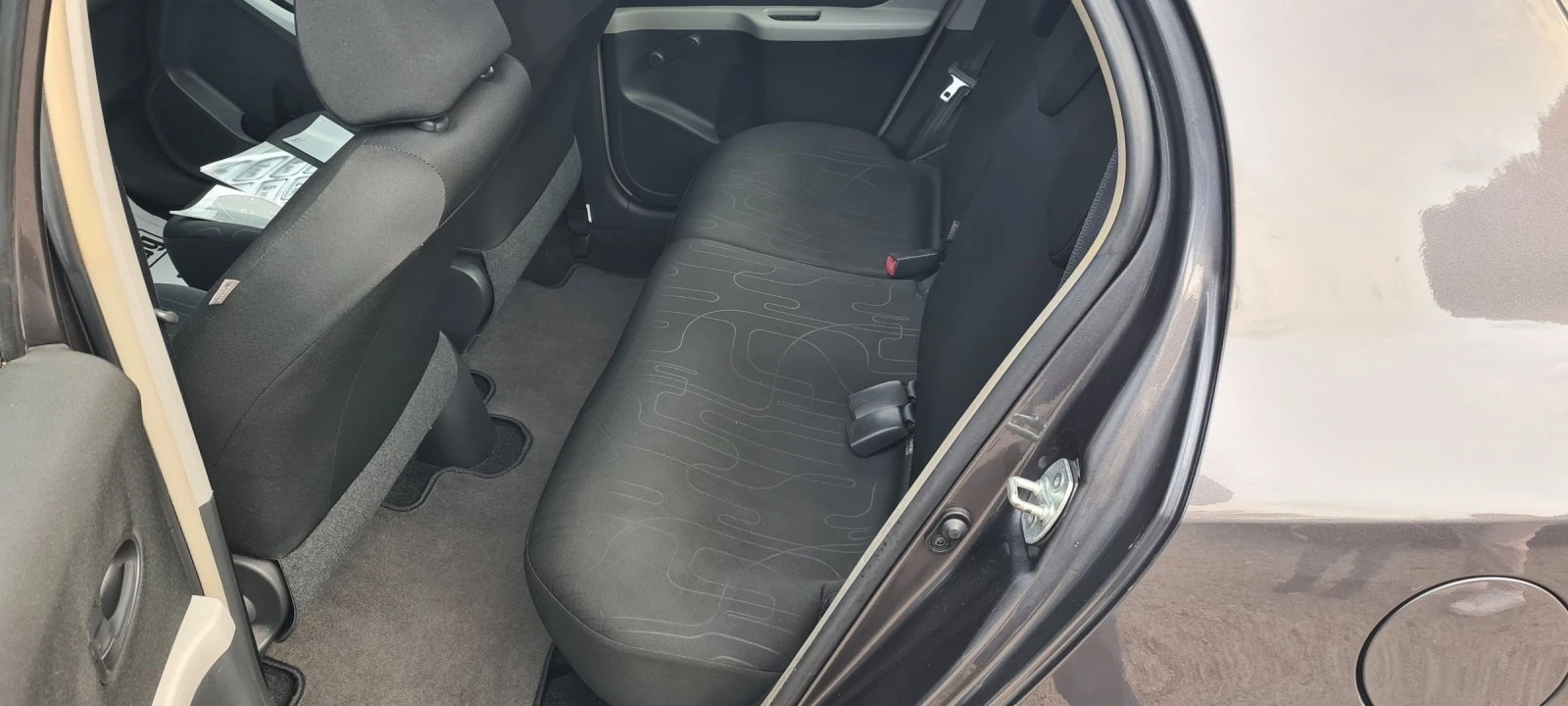 Toyota Yaris Facelift 1.3  6  101  | Mobile.bg   12