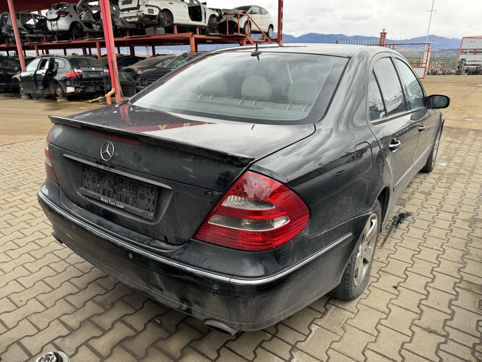 Mercedes-Benz E 270 2.7 - изображение 4