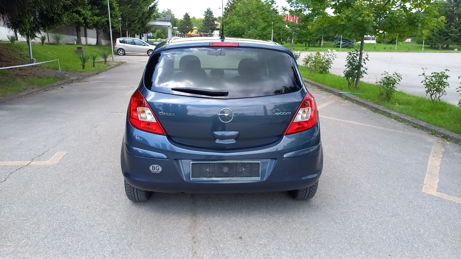 Opel Corsa 1, 2i 80к.с - изображение 8