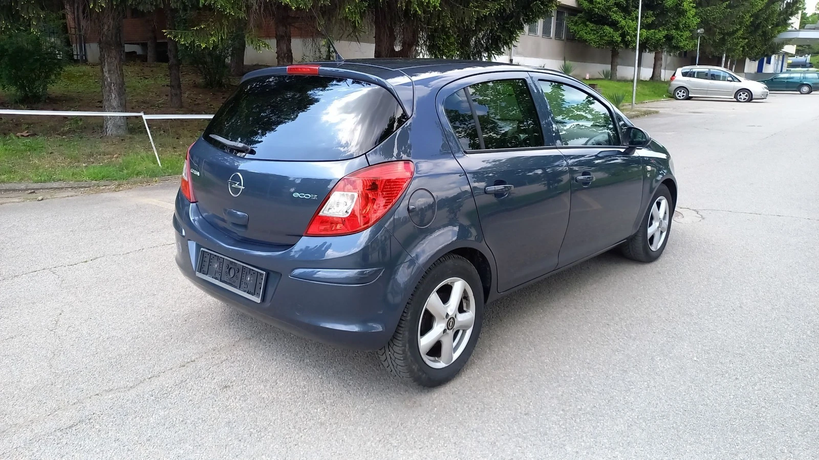 Opel Corsa 1, 2i 80к.с - изображение 6