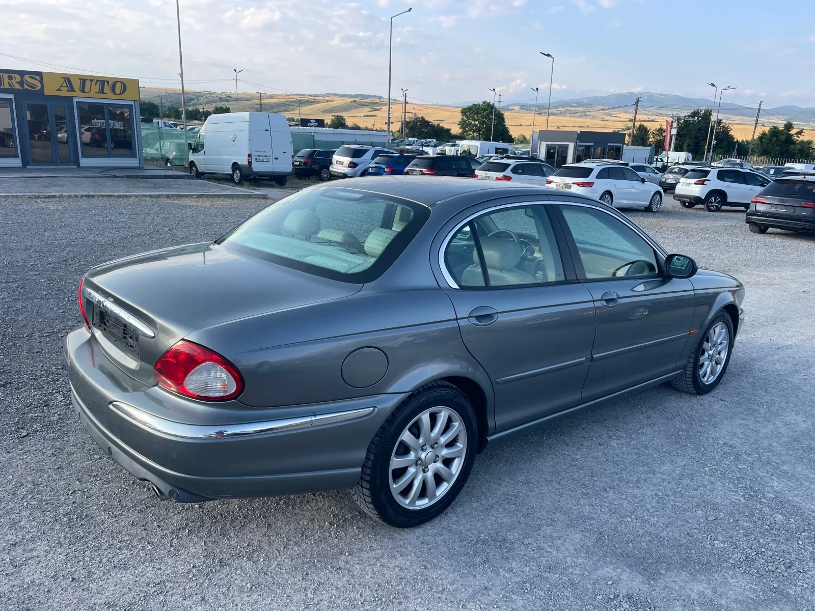 Jaguar X-type 2.5i 4X4 AUTOMATIC - изображение 7