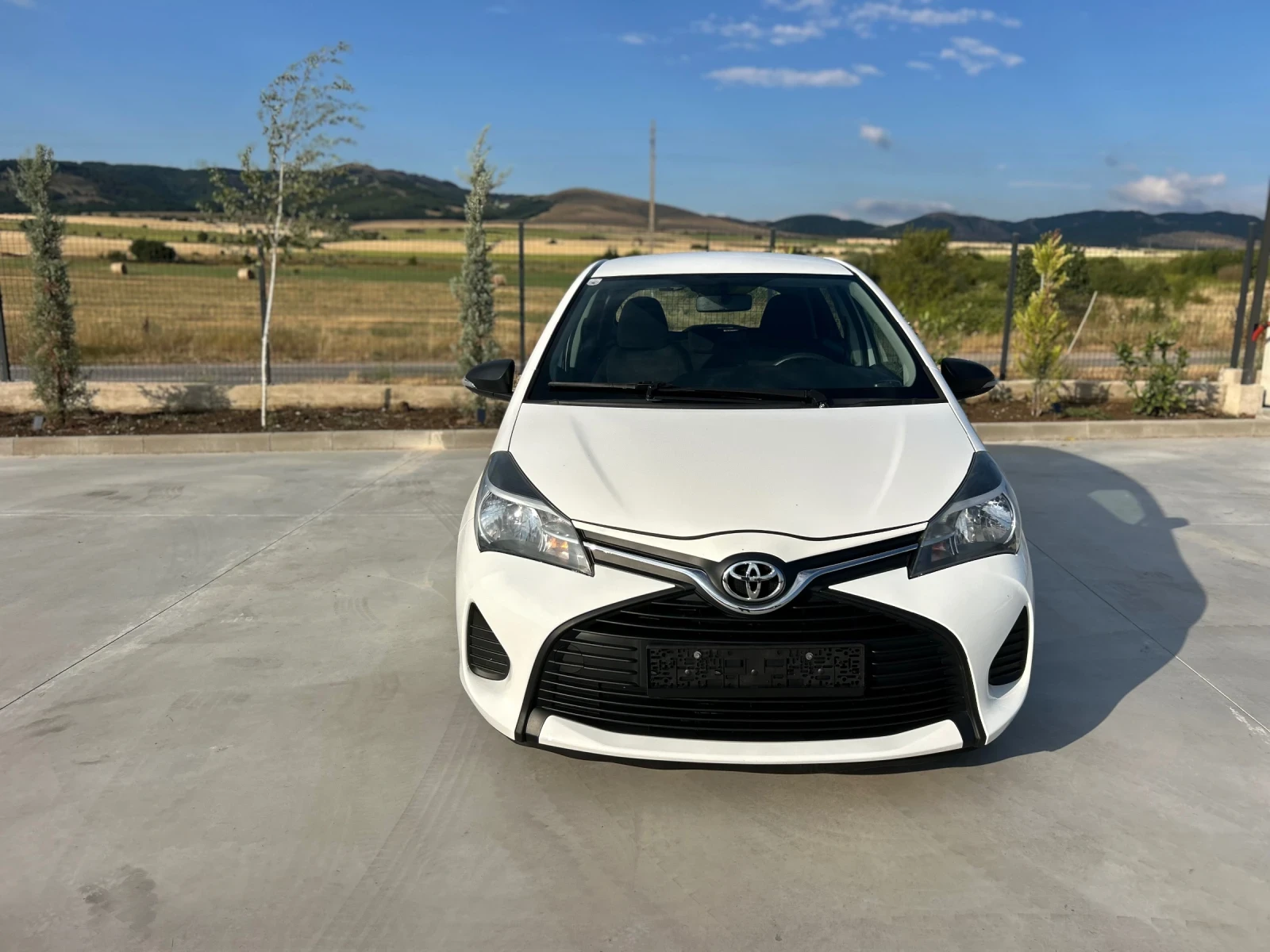 Toyota Yaris 1.0i евро6 78000км - изображение 2