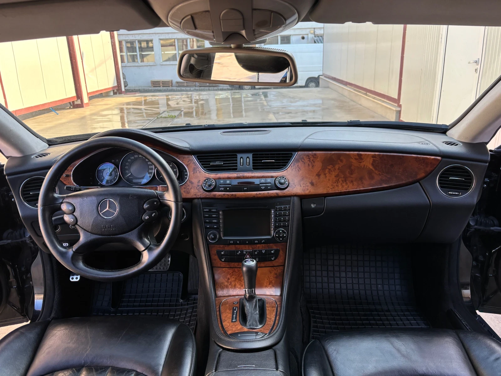 Mercedes-Benz CLS 320  - изображение 10