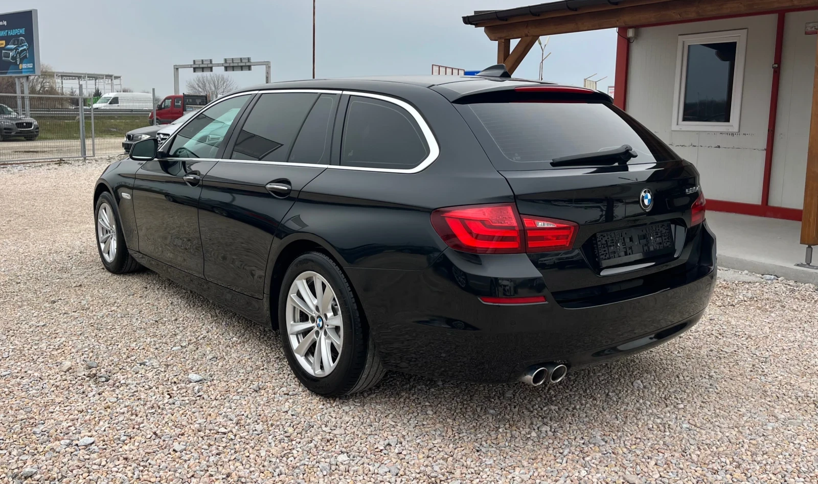 BMW 520 2.0d* 184k.c* Bi-Xenon* Full, снимка 3 - Автомобили и джипове - 53721922