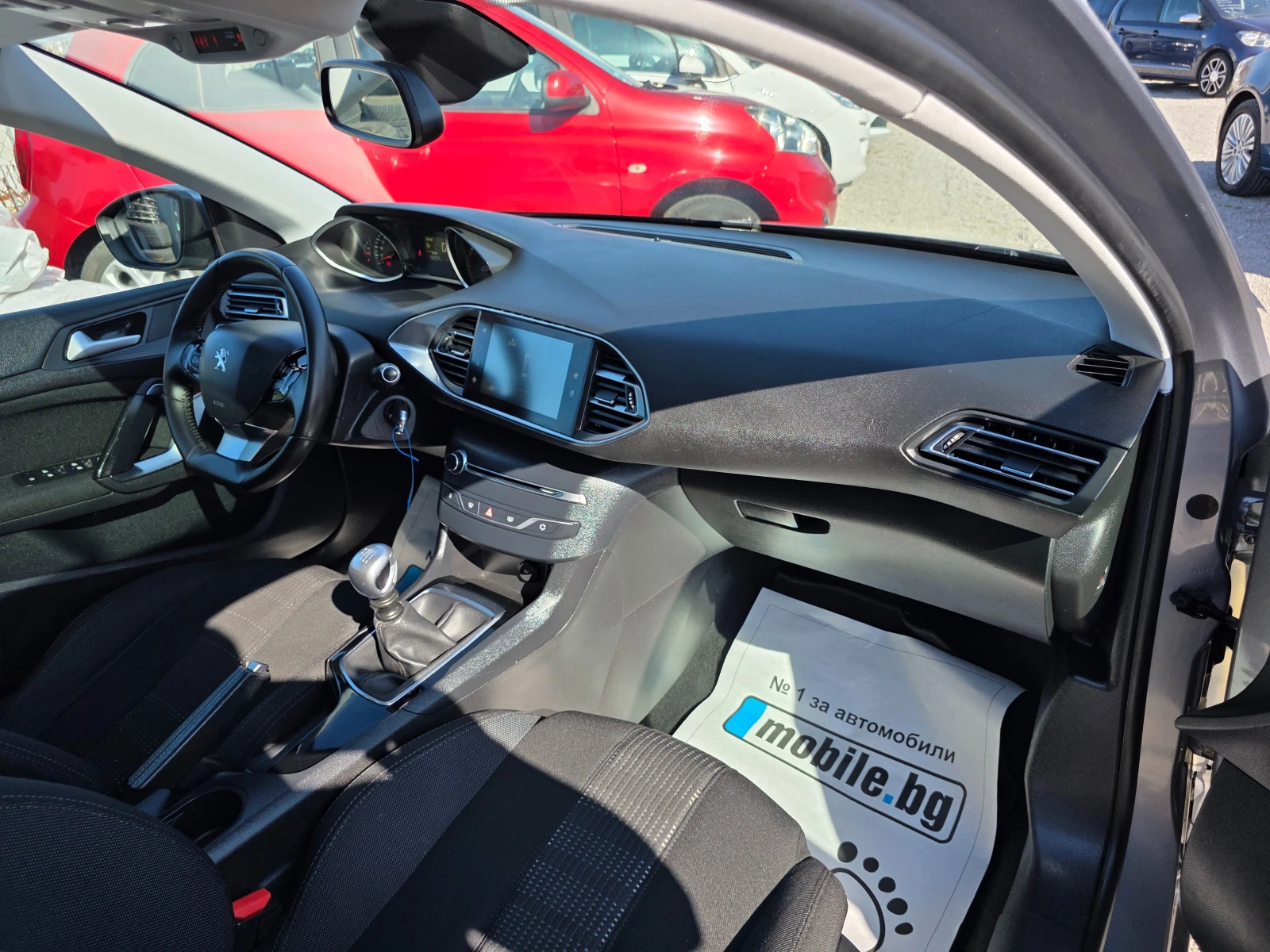 Peugeot 308 1.6 BlueHdi 120k.c panorama navi EURO6, снимка 8 - Автомобили и джипове - 53827752