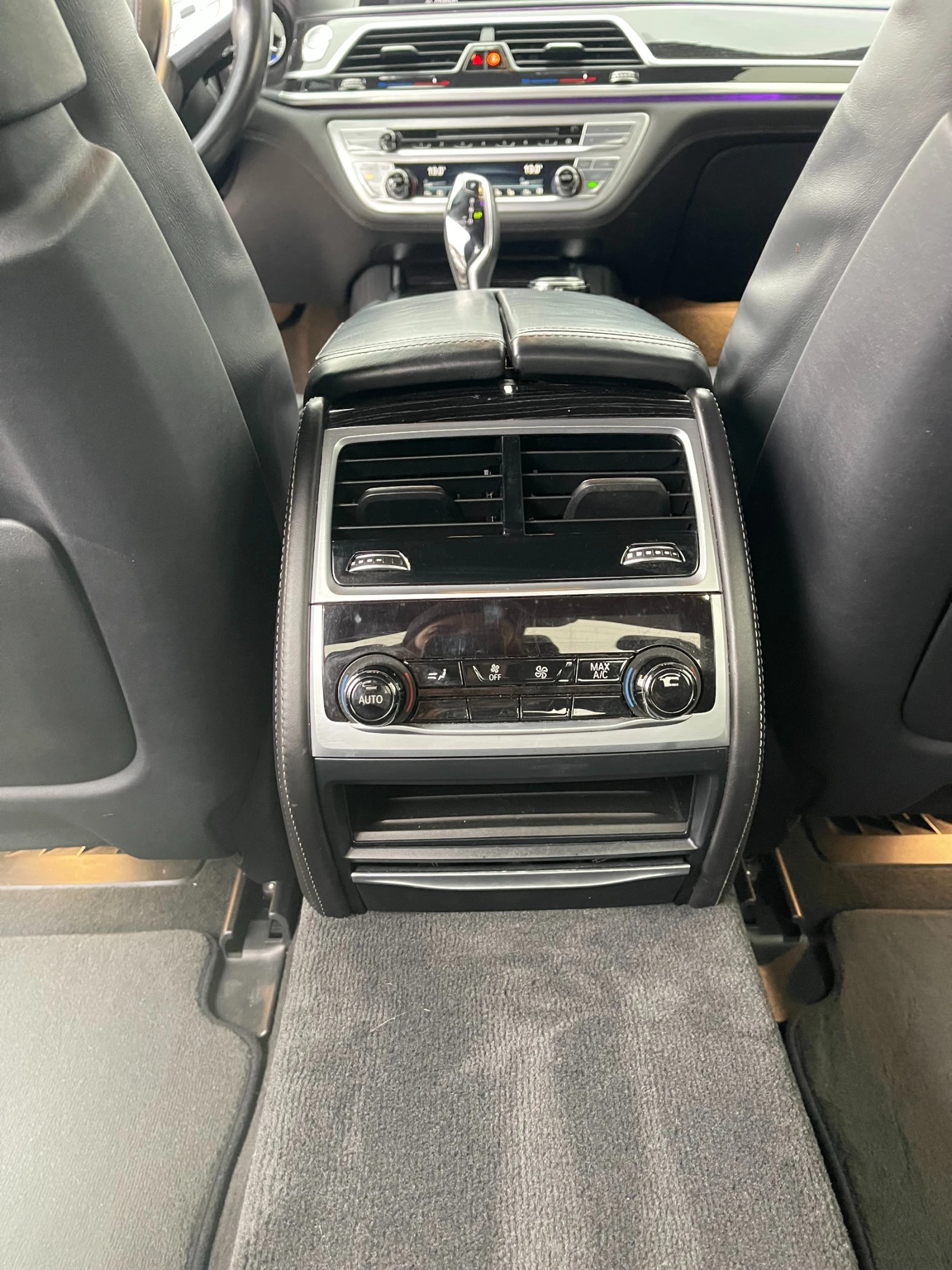 BMW 750, снимка 7 - Автомобили и джипове - 53903344