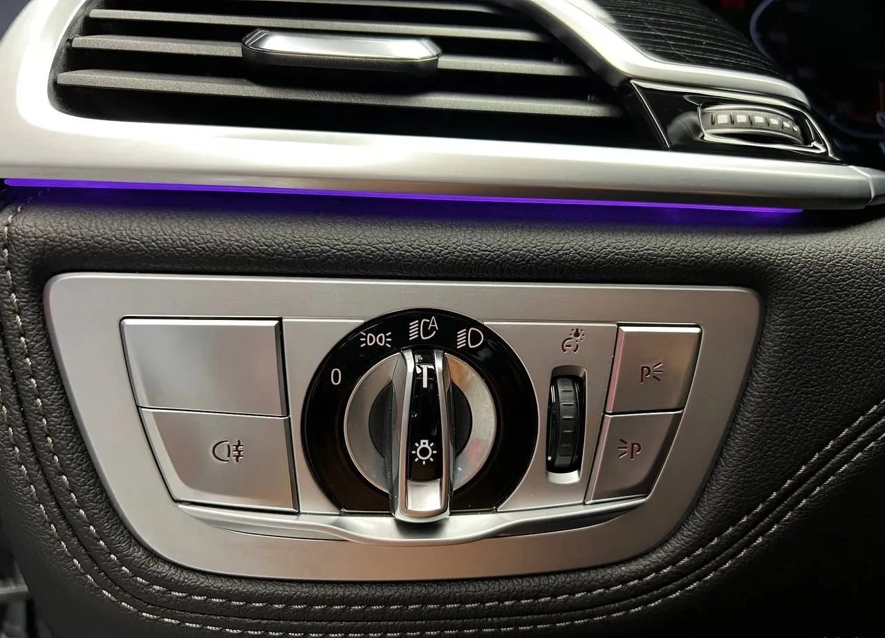 BMW 750, снимка 10 - Автомобили и джипове - 53903344