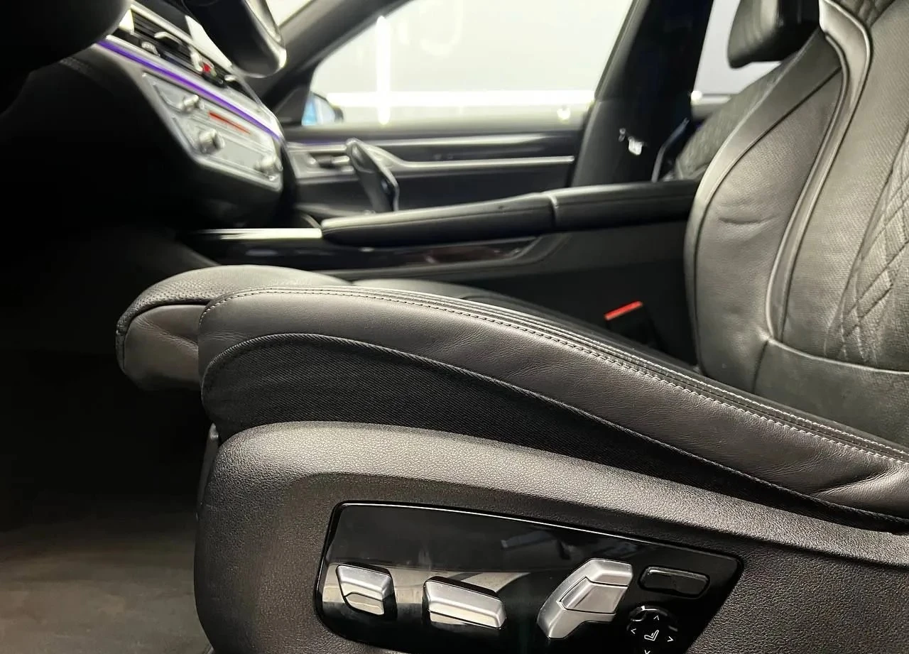 BMW 750, снимка 9 - Автомобили и джипове - 53903344