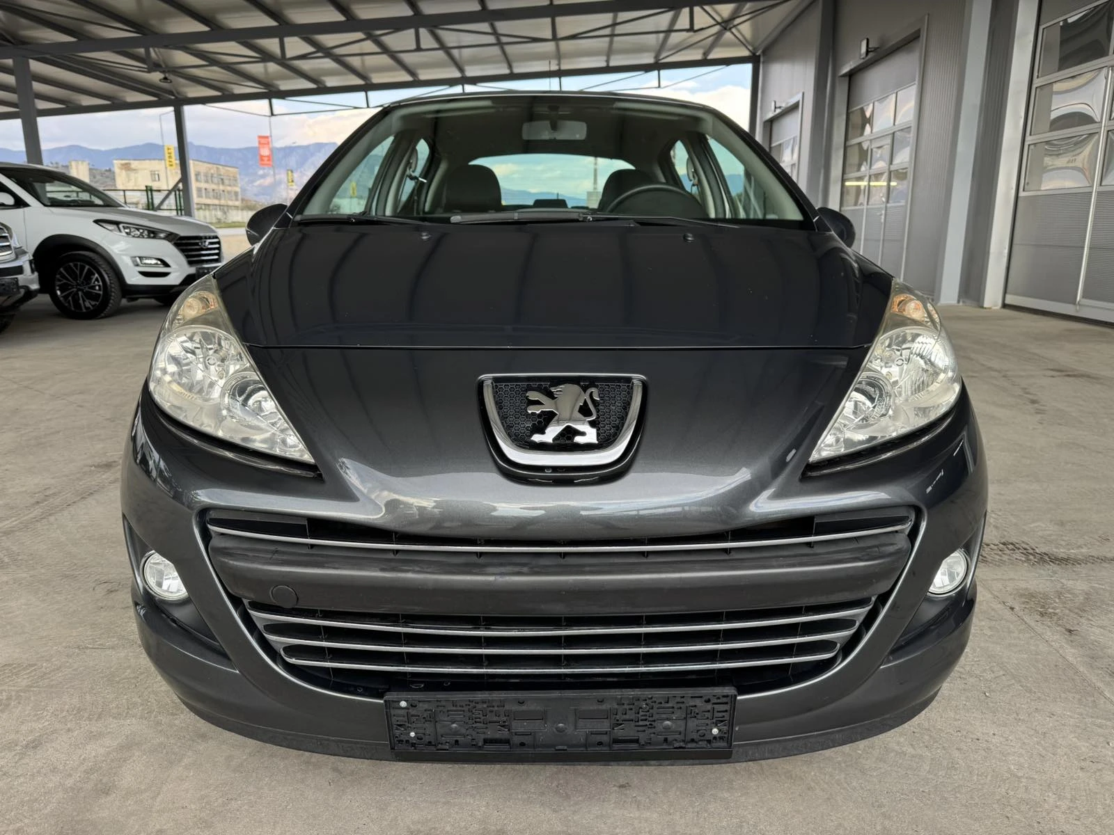 Peugeot 207 1.4 HDI* 68ps* КЛИМАТИК, снимка 8 - Автомобили и джипове - 53975019