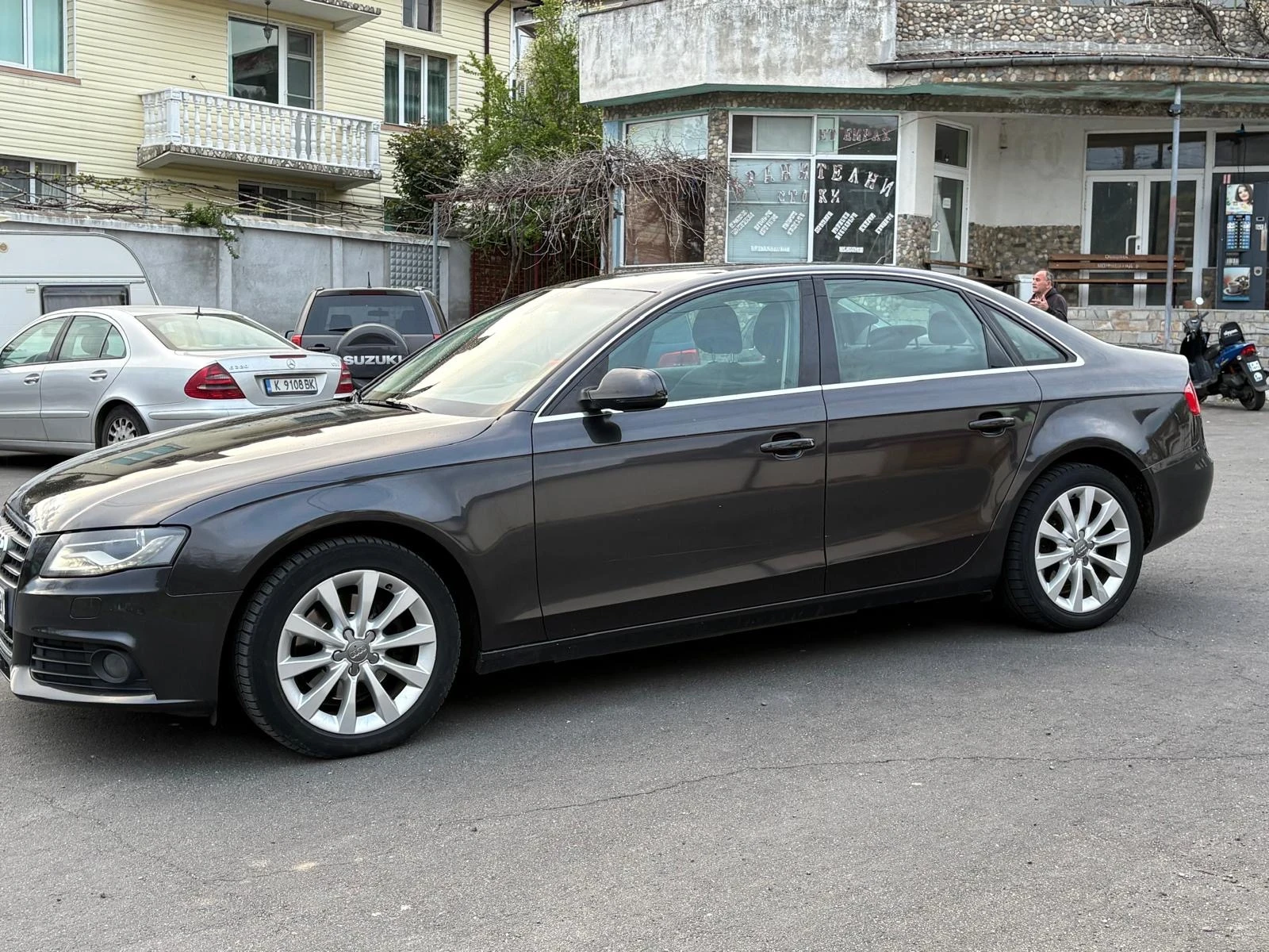 Audi A4 2.0, снимка 5 - Автомобили и джипове - 54306050