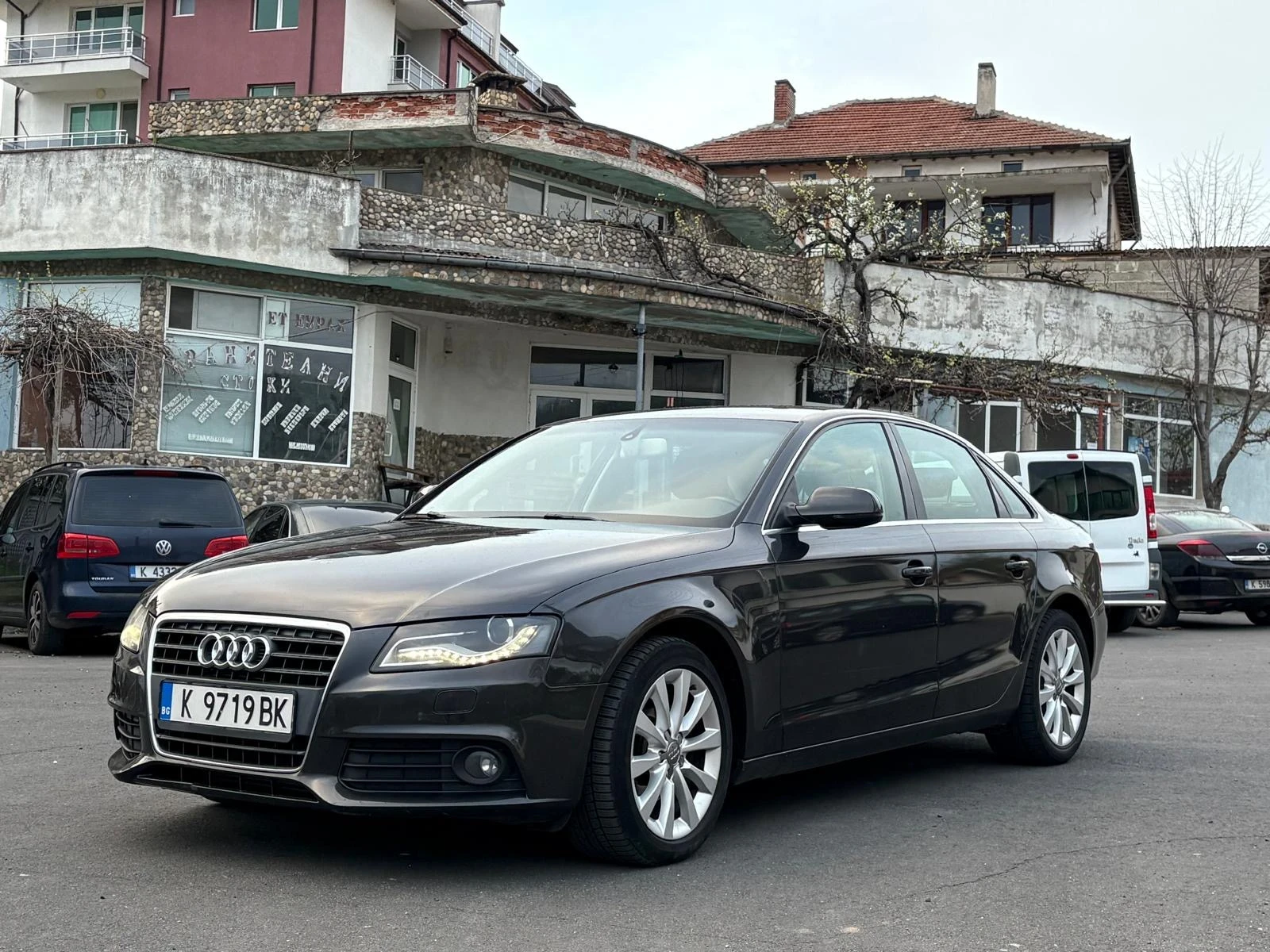 Audi A4 2.0, снимка 4 - Автомобили и джипове - 54306050