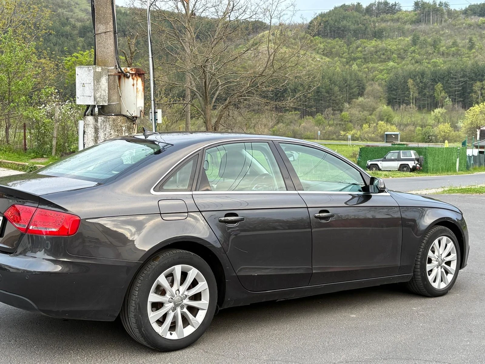 Audi A4 2.0, снимка 3 - Автомобили и джипове - 54306050