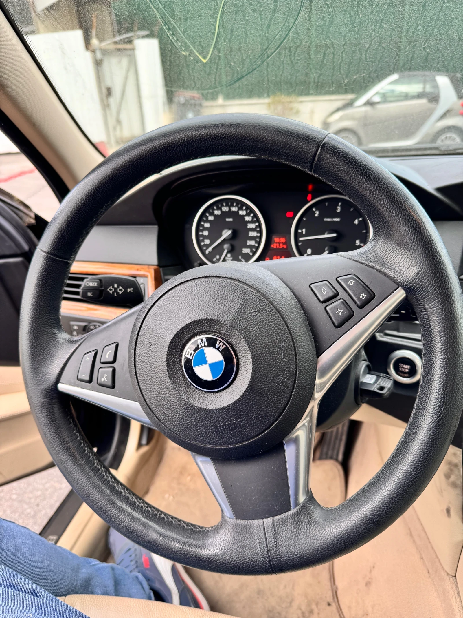 BMW 530 525d 197kc Facelift, снимка 4 - Автомобили и джипове - 54718994