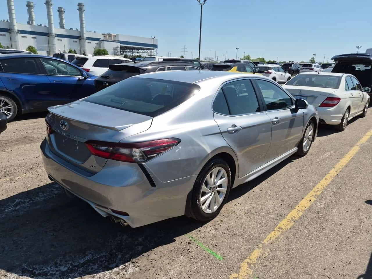 Toyota Camry SE| ПОДГРЕВИ| CARFAX| АВТОКРЕДИТ, снимка 3 - Автомобили и джипове - 54784017