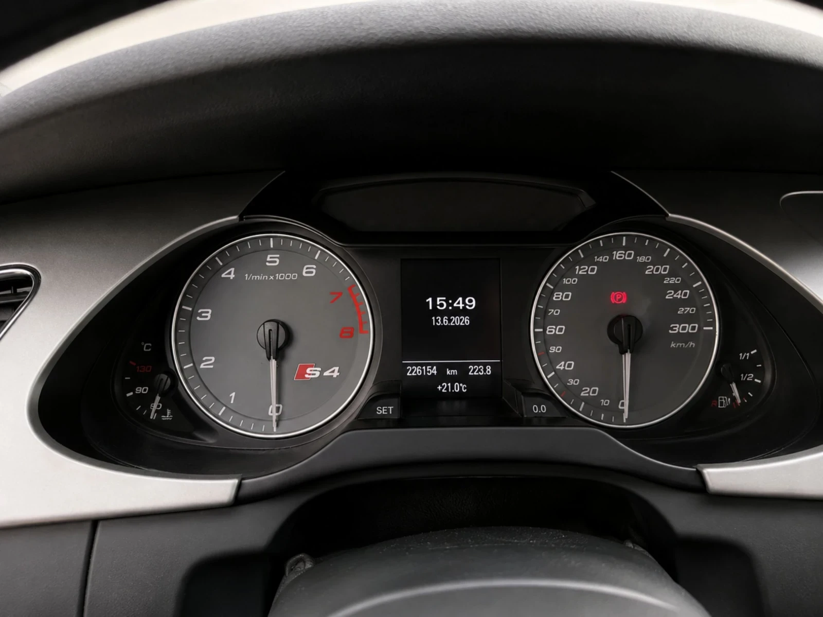 Audi S4, снимка 5 - Автомобили и джипове - 54905274