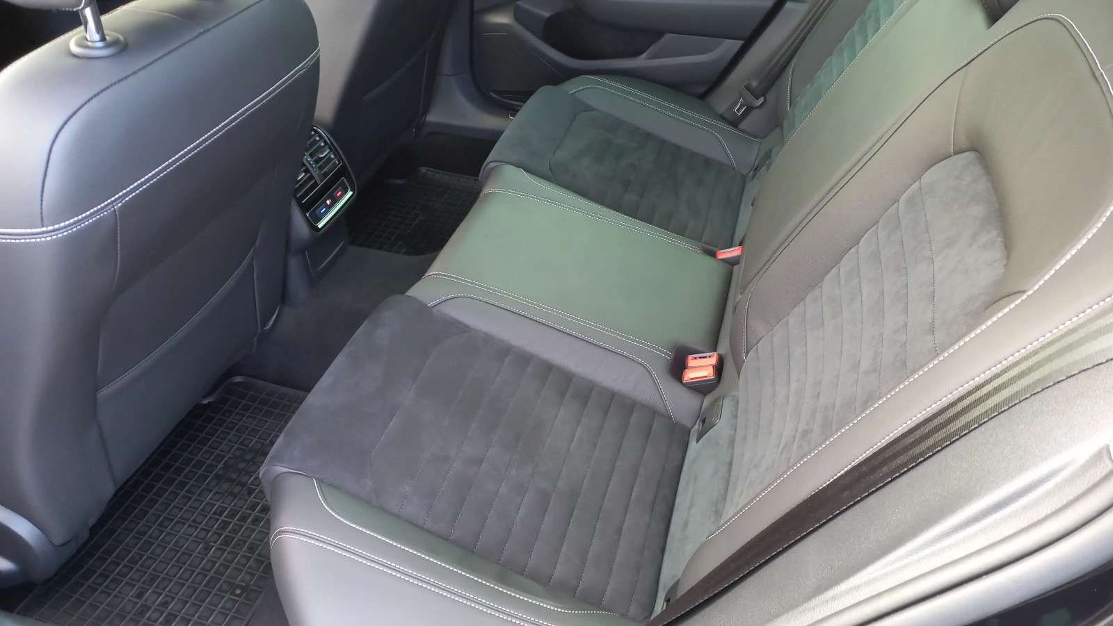 VW Passat B8 2.0 Bi-TDI 4Motion 240кс., снимка 12 - Автомобили и джипове - 55004909