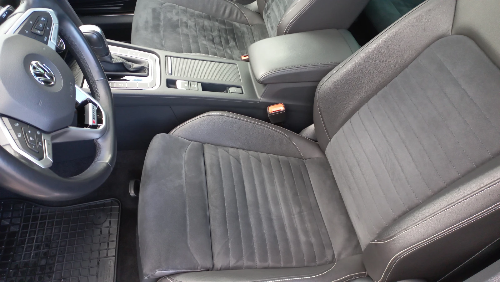 VW Passat B8 2.0 Bi-TDI 4Motion 240кс., снимка 9 - Автомобили и джипове - 55004909