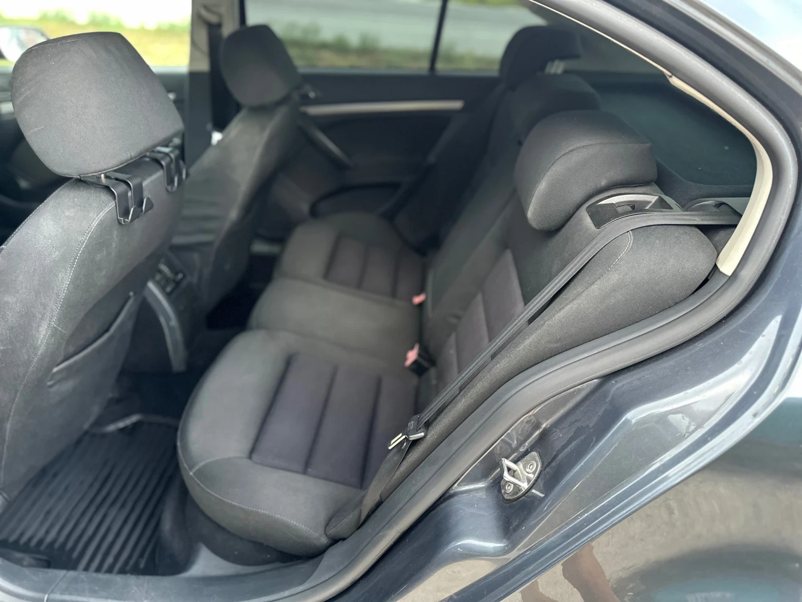 Skoda Octavia 1.9TDI 105hp, снимка 9 - Автомобили и джипове - 55407785
