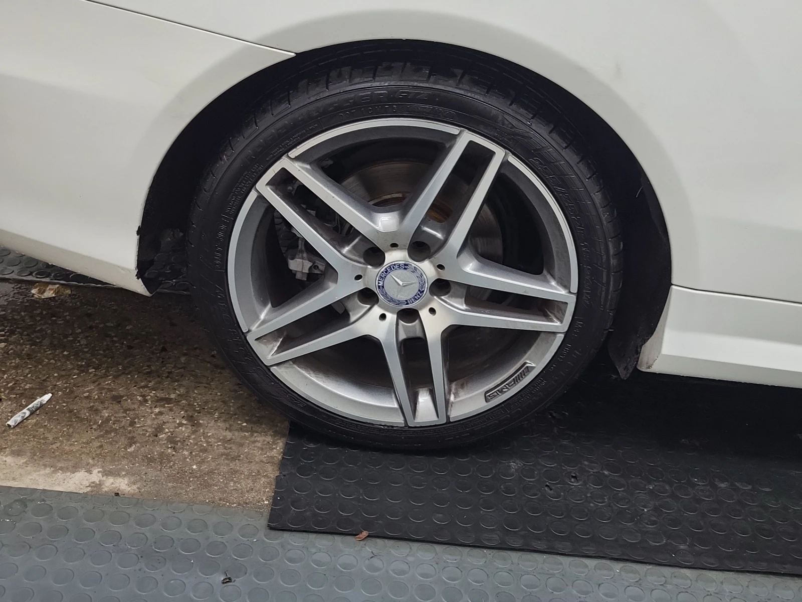 Mercedes-Benz E 400, снимка 7 - Автомобили и джипове - 55689109