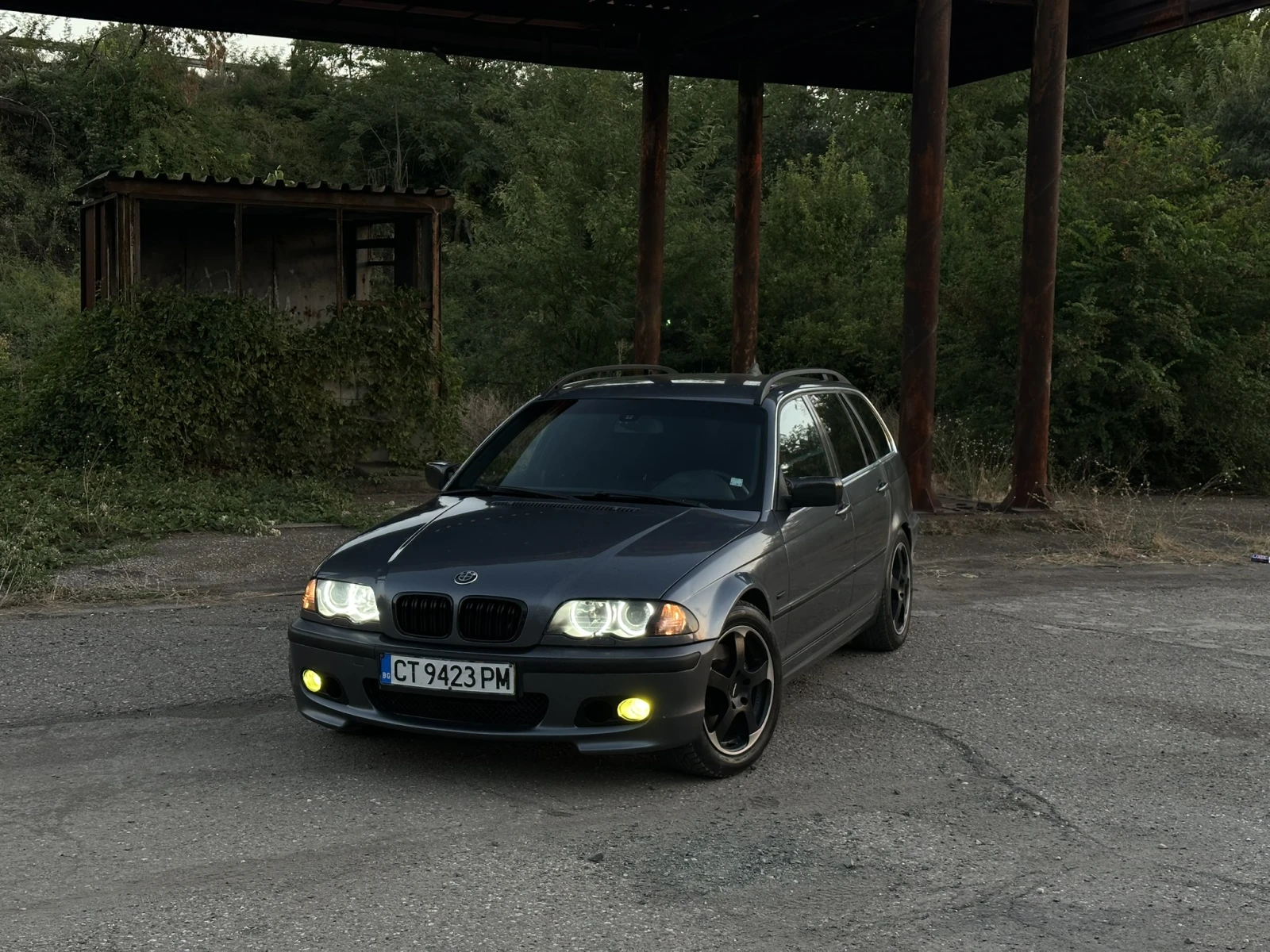 BMW 330, снимка 5 - Автомобили и джипове - 55904499