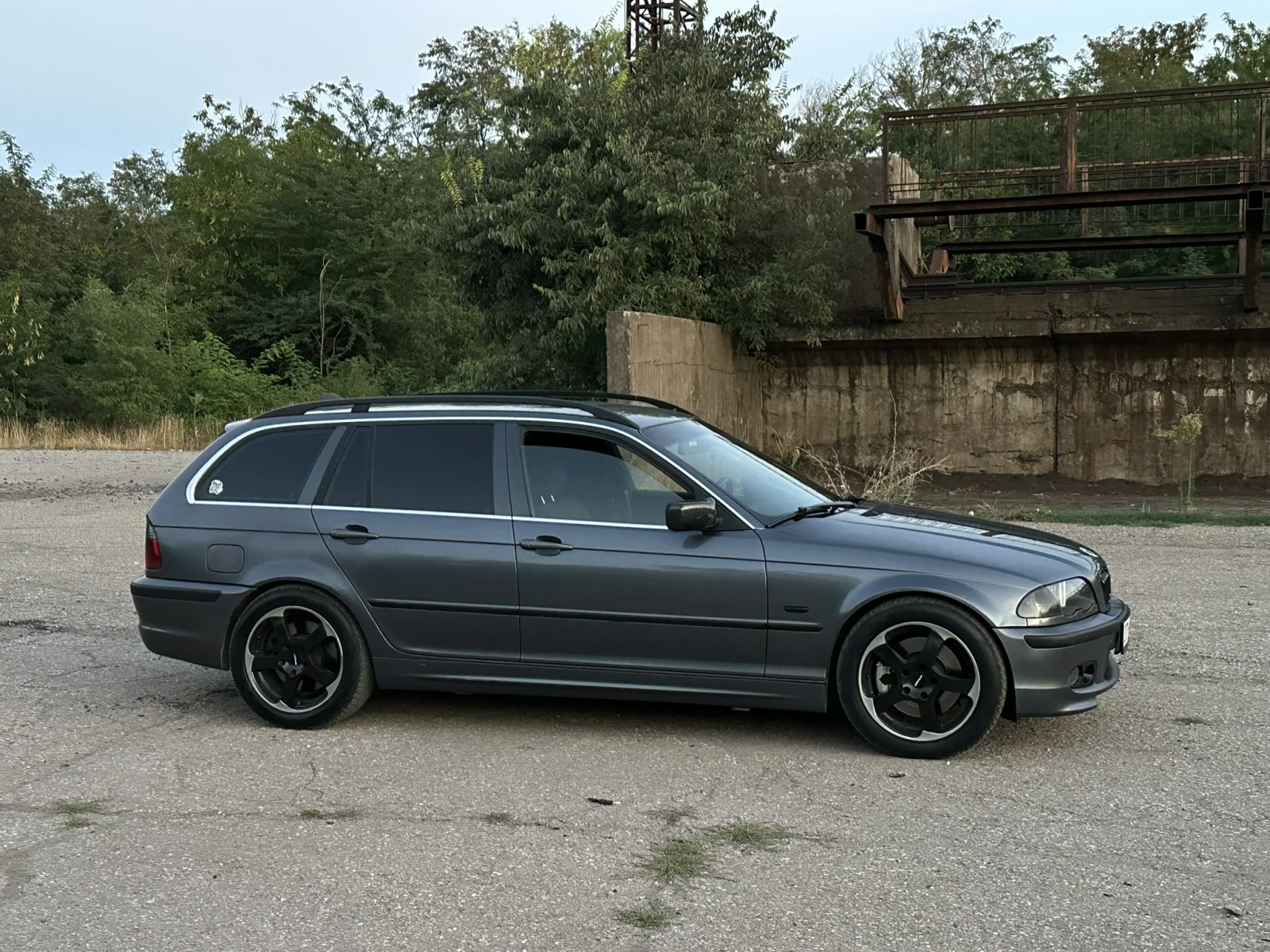 BMW 330, снимка 2 - Автомобили и джипове - 55904499