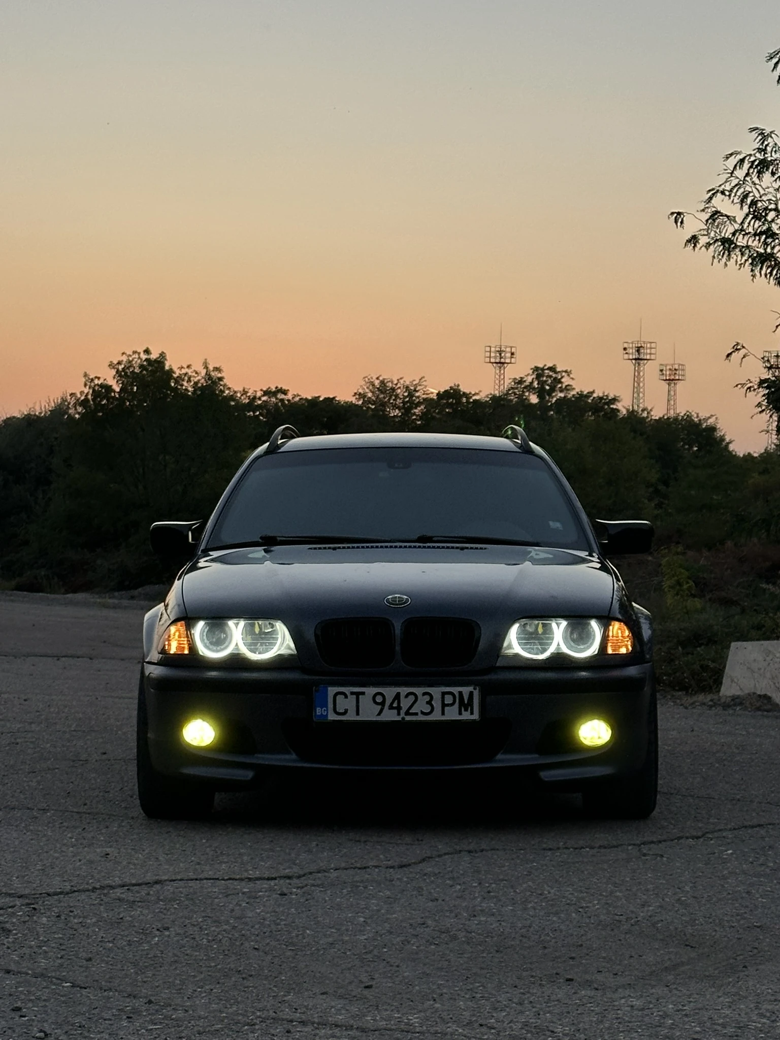 BMW 330, снимка 13 - Автомобили и джипове - 55904499