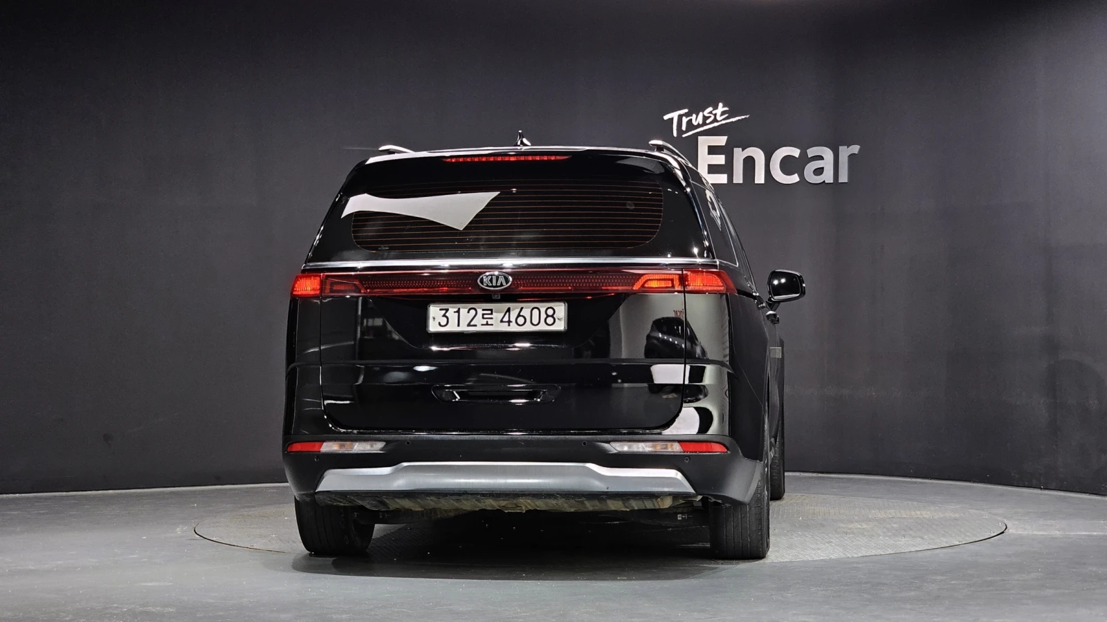Kia Carnival Diesel 9-Seater Noblesse, снимка 7 - Автомобили и джипове - 56102676