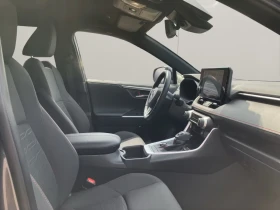Toyota Rav4 PHEV/COMFORT/306HP/KLESS/CARPLAY/DAB/VCONTROL/497f - 96299 лв. - 71732199 13