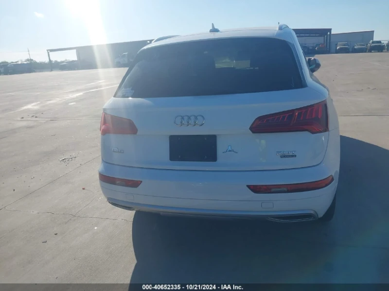 Audi Q5 2.0T Premium, снимка 5 - Автомобили и джипове - 48131887