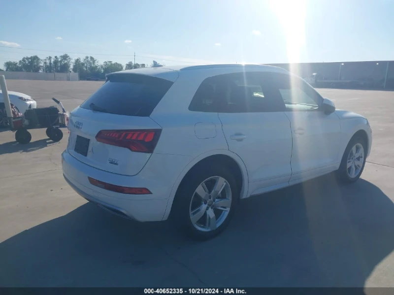 Audi Q5 2.0T Premium, снимка 6 - Автомобили и джипове - 48131887