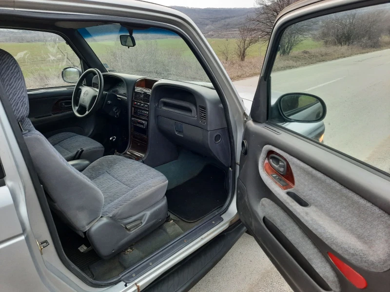 Daewoo Korando 2.9TD, снимка 11 - Автомобили и джипове - 48714955