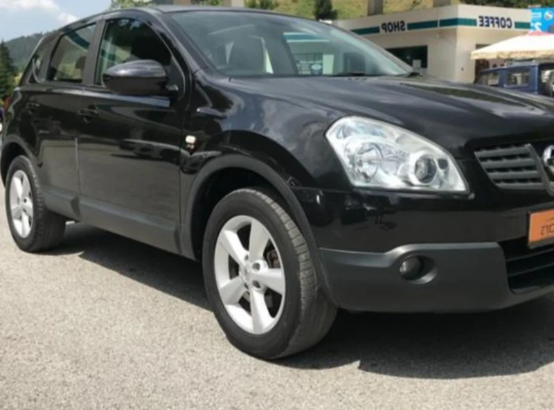 Nissan Qashqai, снимка 9 - Автомобили и джипове - 52087845