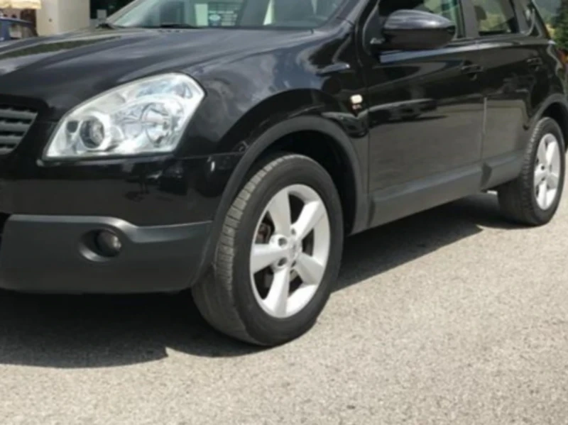 Nissan Qashqai, снимка 10 - Автомобили и джипове - 52087845
