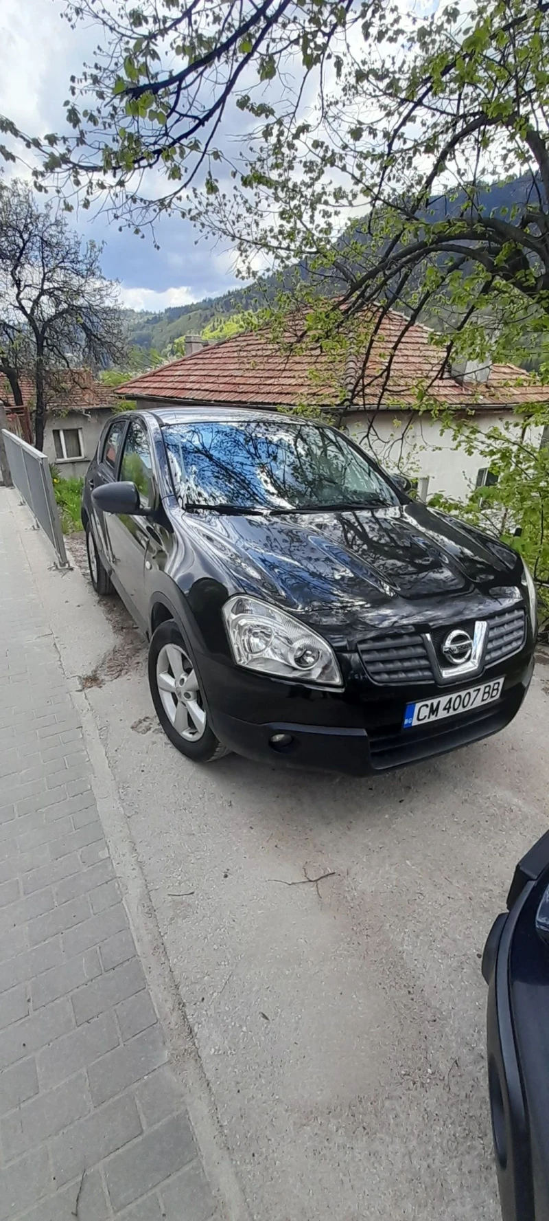 Nissan Qashqai, снимка 2 - Автомобили и джипове - 52087845