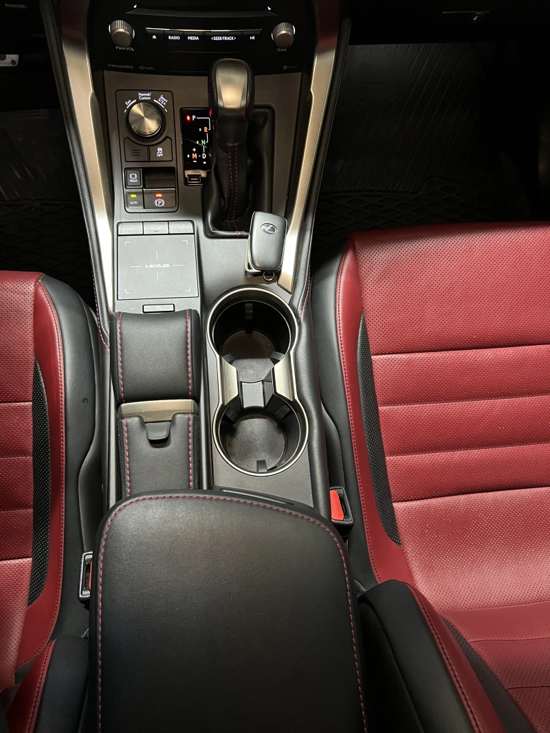 Lexus NX 300 F Sport, снимка 17 - Автомобили и джипове - 52549959