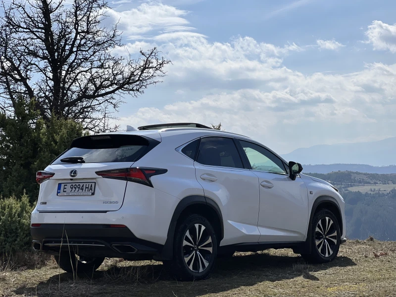 Lexus NX 300 F Sport, снимка 8 - Автомобили и джипове - 52549959