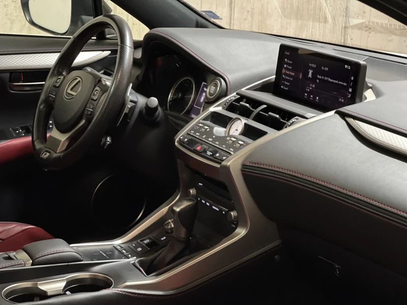 Lexus NX 300 F Sport, снимка 9 - Автомобили и джипове - 52549959