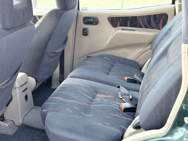 Nissan Terrano, снимка 11 - Автомобили и джипове - 53140756