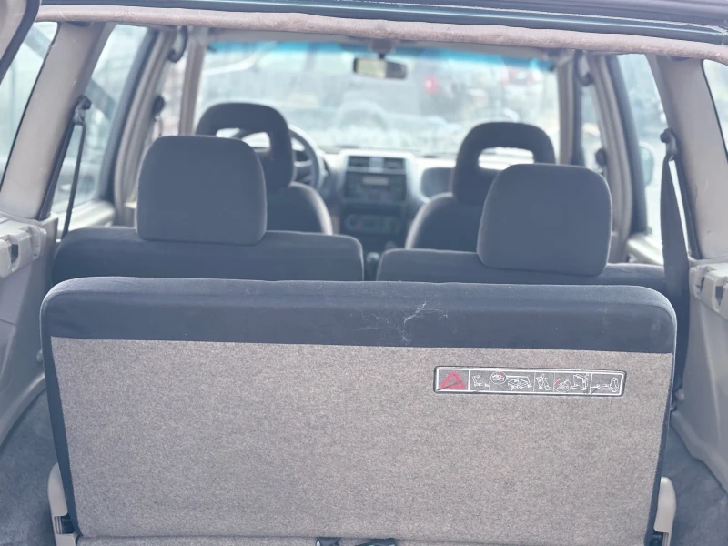 Nissan Terrano, снимка 12 - Автомобили и джипове - 53140756