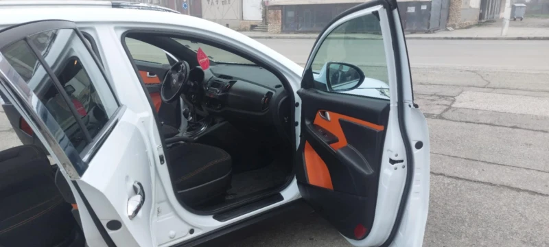 Kia Sportage CRdt, снимка 10 - Автомобили и джипове - 53419806